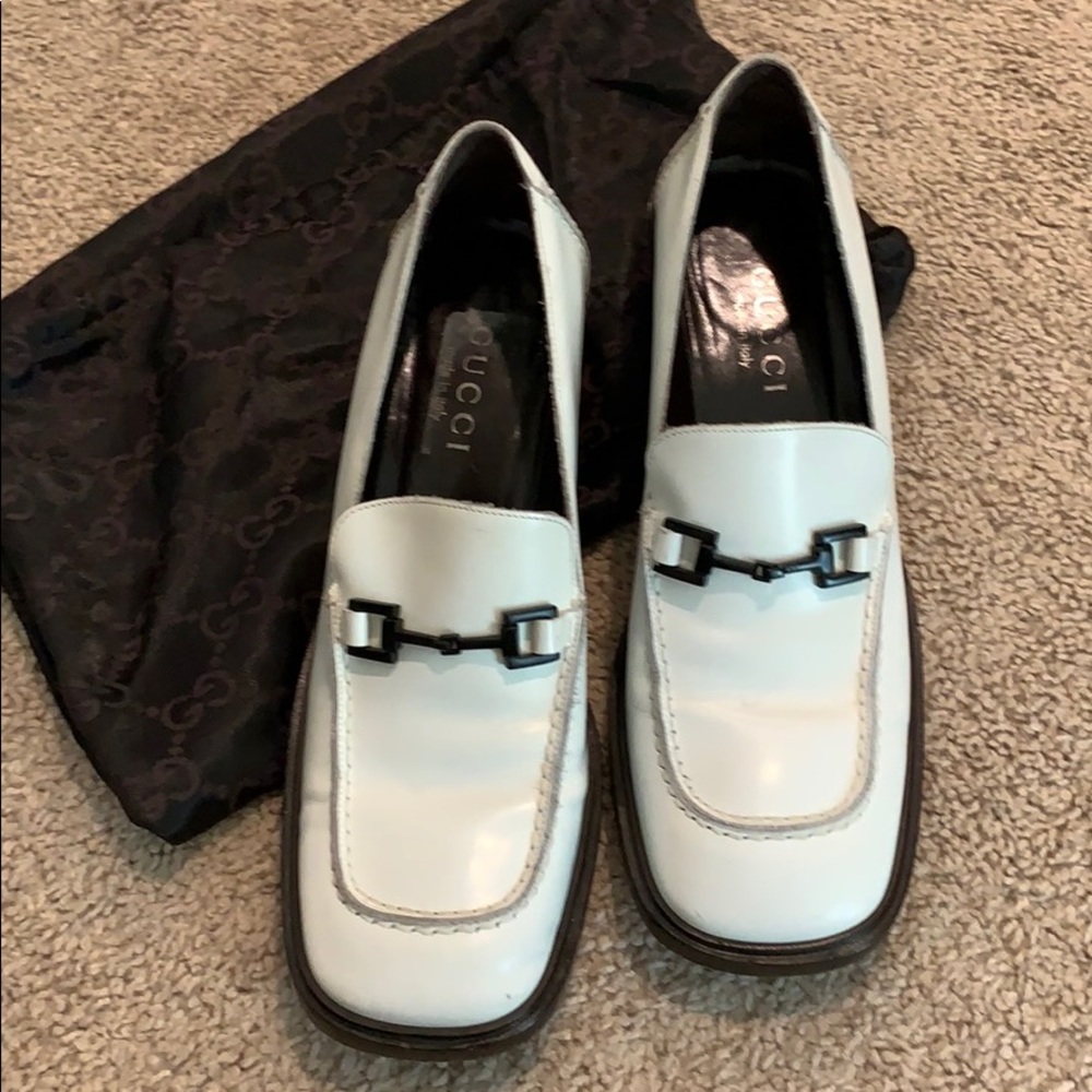 GUCCI wht/blk horsebit loafers-dust cover